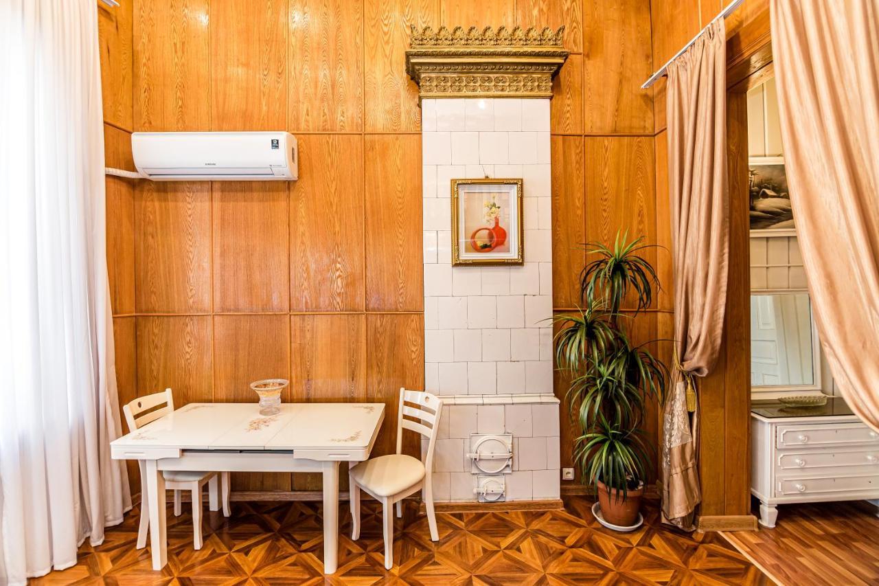 Rustaveli Central Aparthotel Tbilisi ภายนอก รูปภาพ