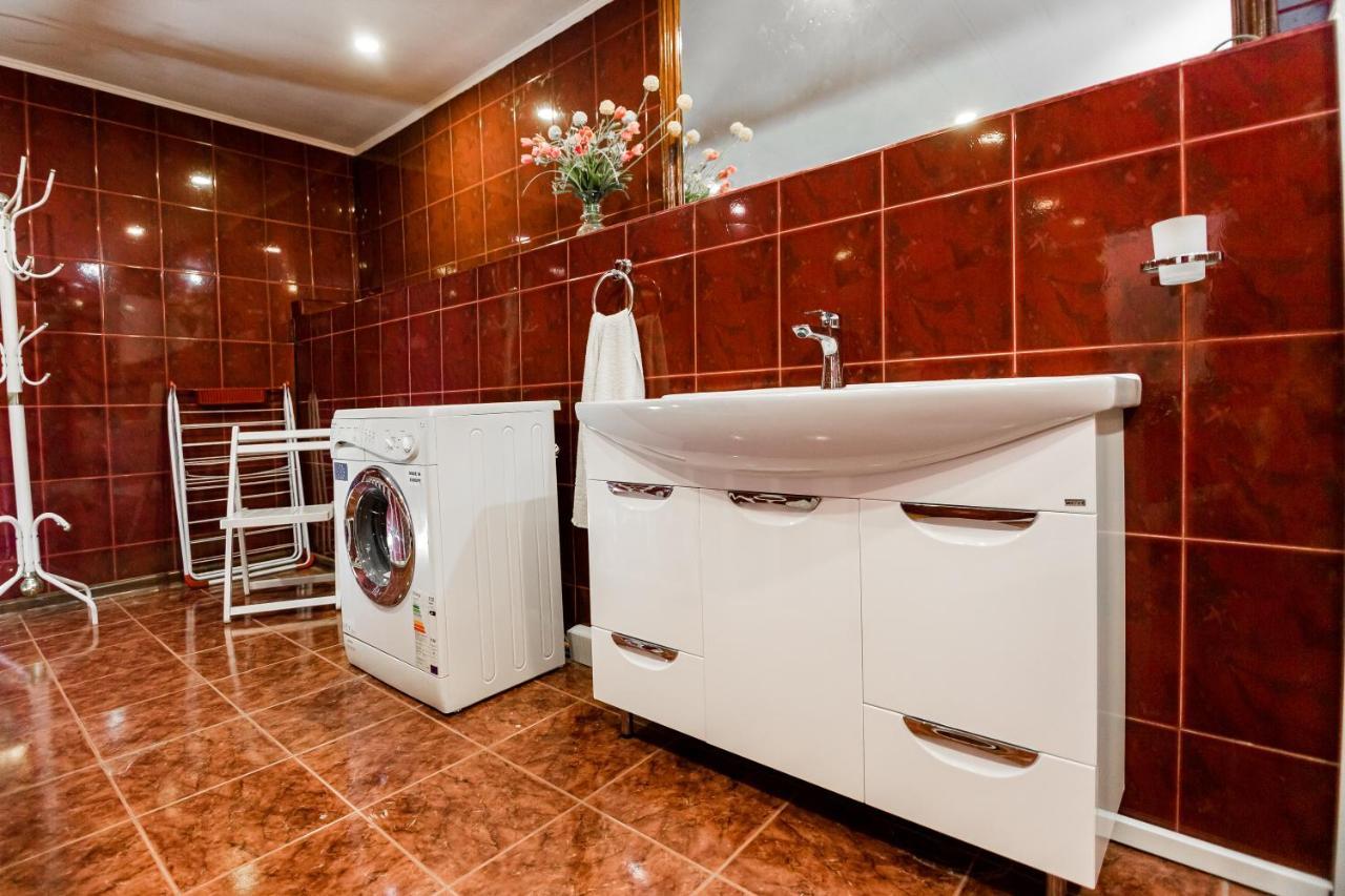 Rustaveli Central Aparthotel Tbilisi ภายนอก รูปภาพ